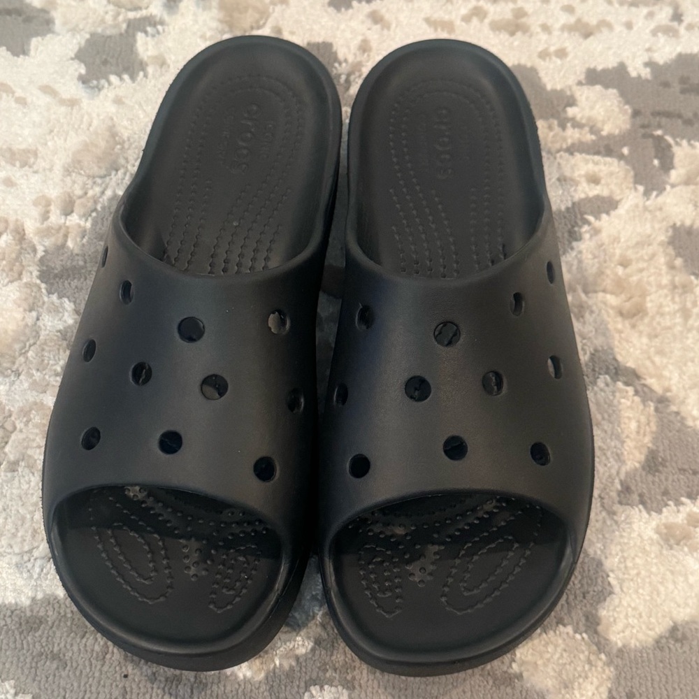 Crocs open toe Platform